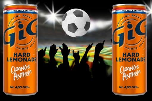 Premix blikjes assortiment hard seltzer en Bacardi cola tray